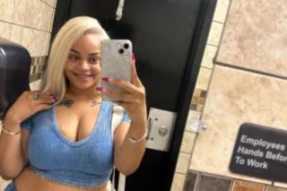 Bored af 😌Lets hangout 💦💦🥰🍑 - ... - Image 1