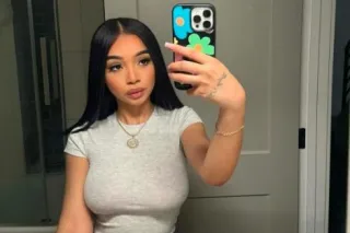 AVAILABLE NOW 😍LET ME DO GOOD THINGS FOR YOU I'M READY LOVE WRITE TO ME 💬 - Image 1